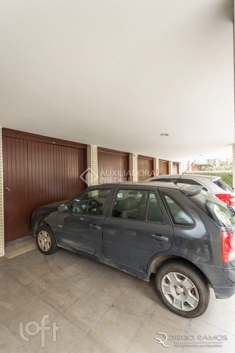 Image 16 - 228030